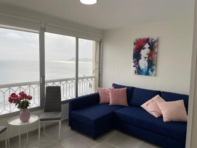 Precioso Apartamento A Estrenar En Primera Linea De Playa Benidorm Exteriér fotografie